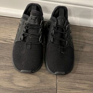 Black adidas toddler shoes